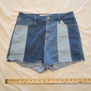 Hollister Women's Size 9 Curvy High Rise Shorts w/Frayed Hem And Patchwork Denim